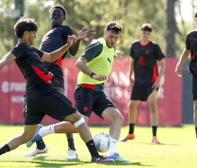 跟队记者：米兰部分球员和预备队进行了一场训练赛